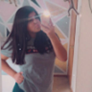 Meet your Posher, Selena